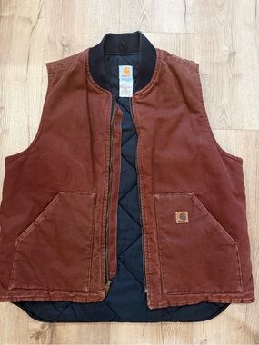 Carhartt Quilted Vest in Rust and Black